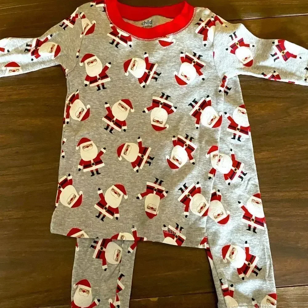 Gray Santa Print Kids Pajamas 12m NWT